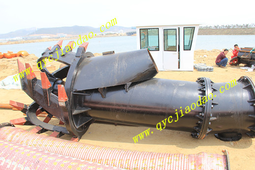 ɽ������Һѹ�µ�ͷ